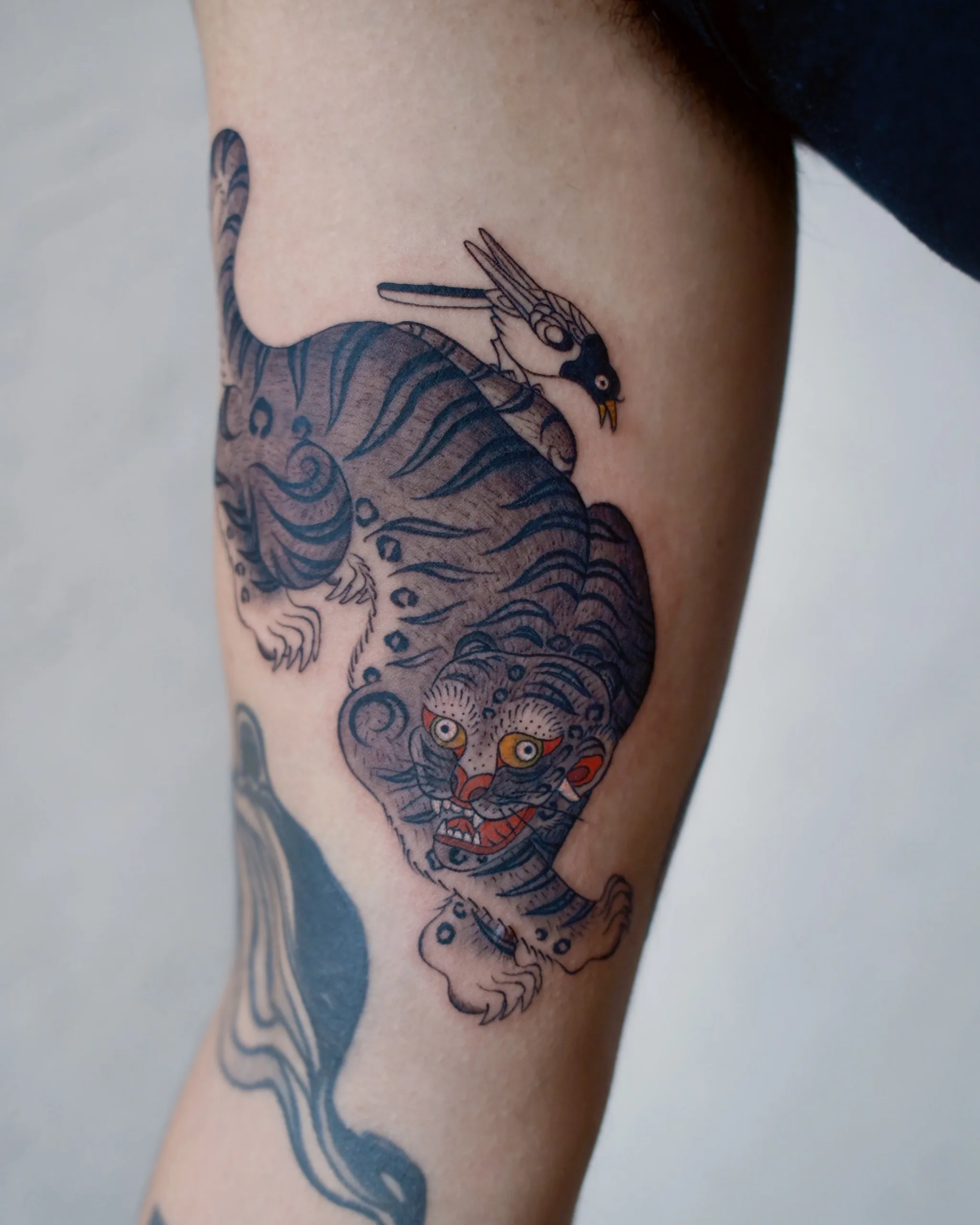 Hojakdo — Tiger tattoo on skin